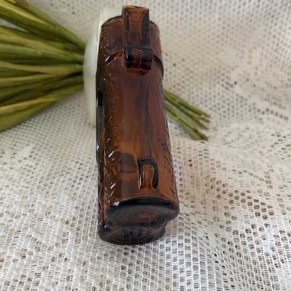 Vintage Avon Pistol Shape Cologne Bottle. Wonderful vintage shape/empty/no box - Picture 4 of 5